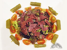 Ensalada de magret de pato