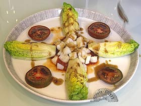 Ensalada templada de bacalao y cogollos de Tudela