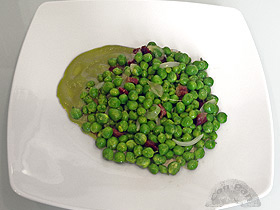 Guisantes con jamon confitado y su pure