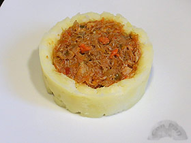 Patata rellena de txangurro con mayonesa de salmorejo 4