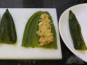 Pimientos verdes rellenos de marisco 5