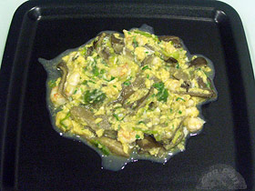 Revuelto de setas ajetes y langostinos