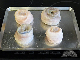 Rollitos de gallo rellenos de gambas 4